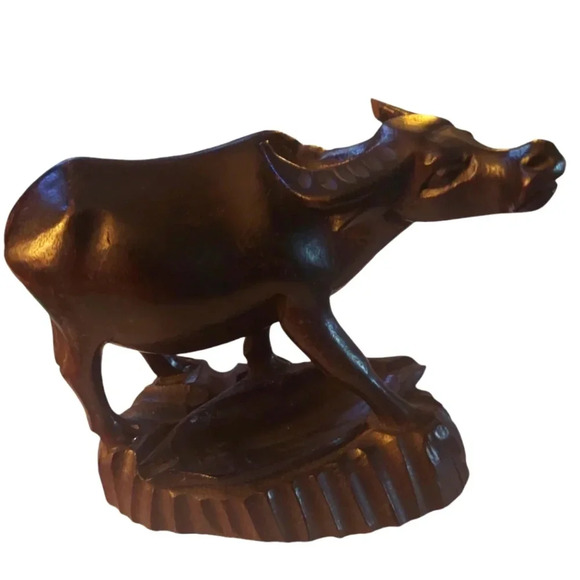Vintage Handcarved Wooden Oxen Ashtray Sculpture - Picture 1 of 3